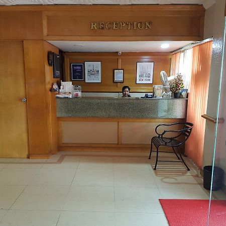 Hotel Regency Thiruvananthapuram Buitenkant foto