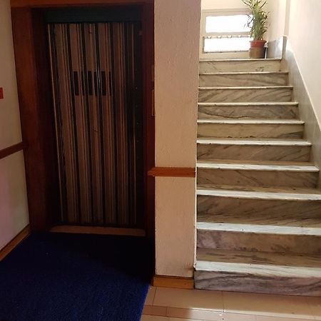 Hotel Regency Thiruvananthapuram Buitenkant foto