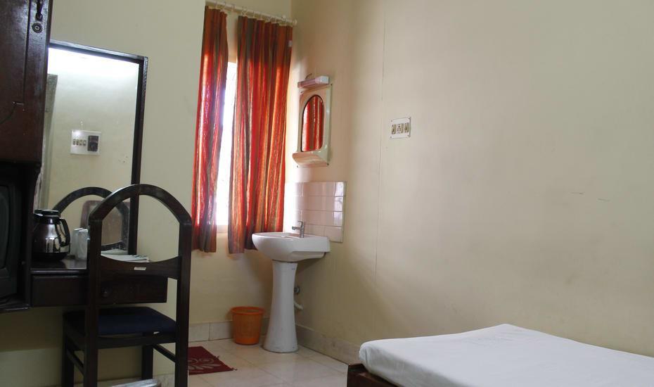 Hotel Regency Thiruvananthapuram Buitenkant foto