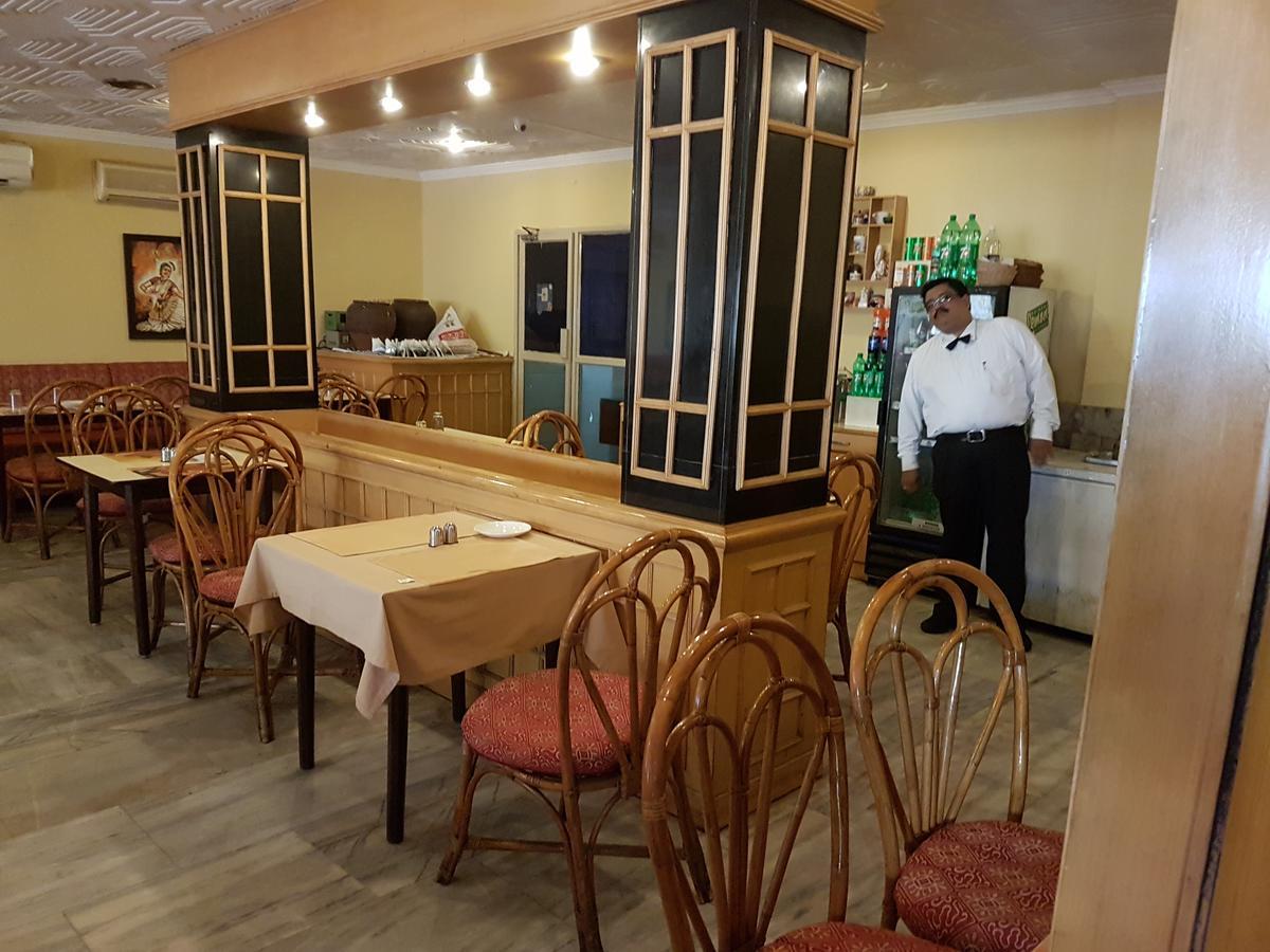 Hotel Regency Thiruvananthapuram Buitenkant foto